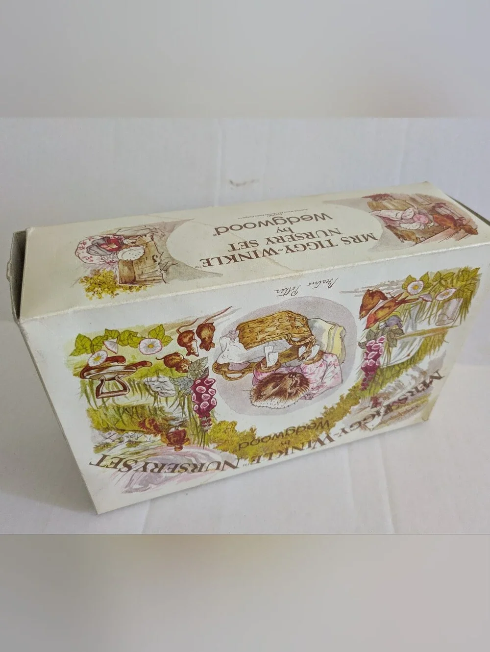 Mrs Tiggy-Winkle Nursery Set -Beatriz Potter by Wedgewood